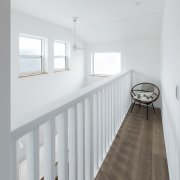 ２F吹抜け 木製手すり