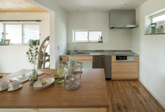 アイランドカウンターのある家			