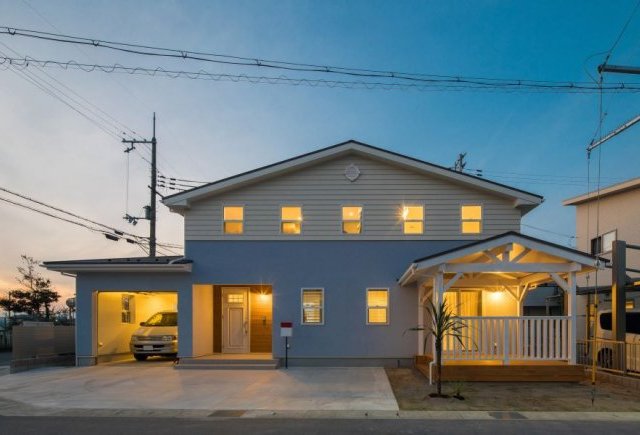 ビルドインガレージ×ポーチリビングの家