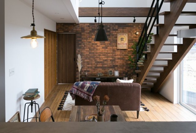 レンガ×モールテックスのブルックリンスタイルの家