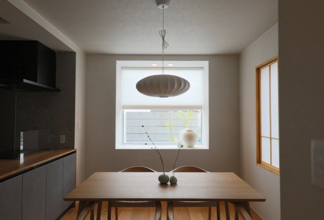 凛とした佇まいが際立つ和モダン住宅